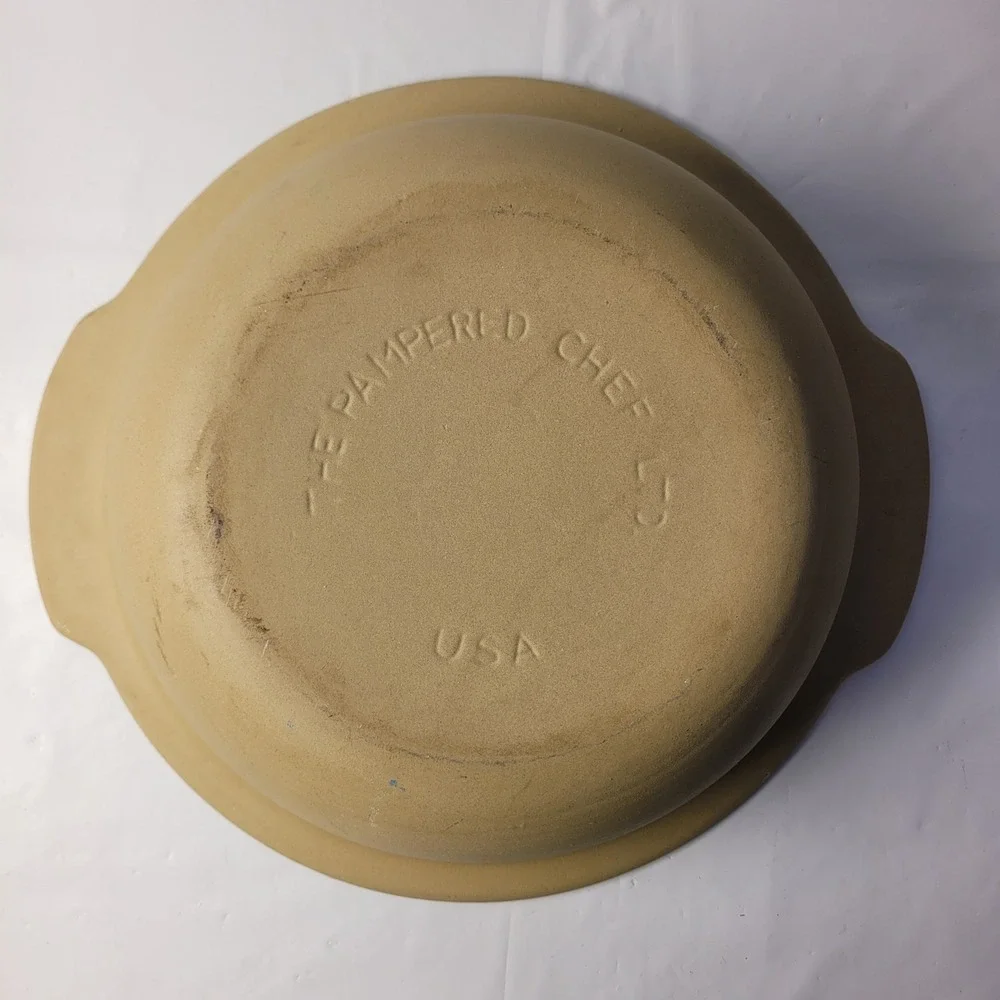 Pampered Chef Deep Dish Baker Stoneware Tan Round 12.5